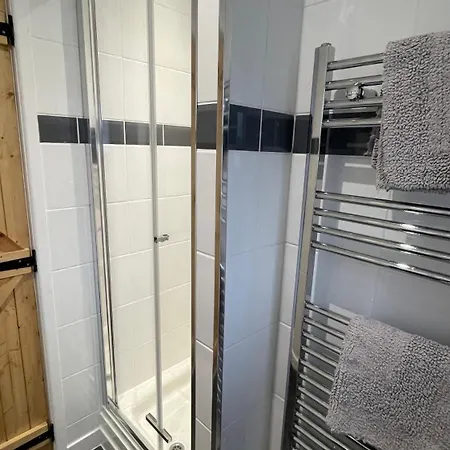 Quarry Near Hawes, Yorkshire Dales, Pet Free