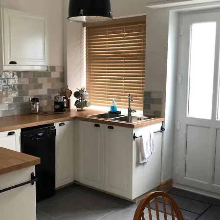 Quarry Near Hawes, Yorkshire Dales, Pet Free *